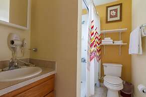 Formosa Gardens 2705