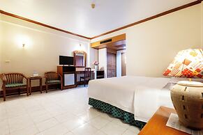 Kata Sun Beach Hotel