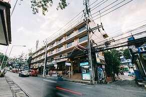 Kata Sun Beach Hotel