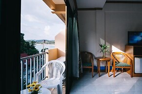 Kata Sun Beach Hotel