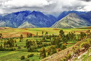 Munay Tika Family House