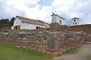 Munay Tika Family House