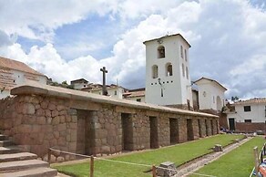 Munay Tika Family House