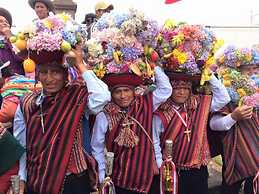 Munay Tika Family House