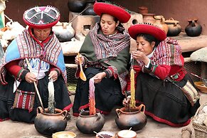 Munay Tika Family House