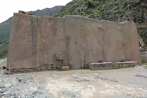 Munay Tika Family House