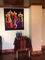 Munay Tika Family House