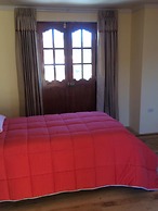 Munay Tika Family House