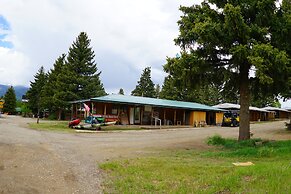 Eagle Nest Fly Shack and Lodge