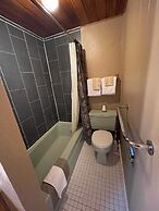 Eagle Nest Fly Shack and Lodge