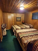 Eagle Nest Fly Shack and Lodge