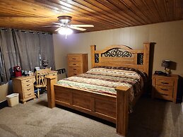 Eagle Nest Fly Shack and Lodge