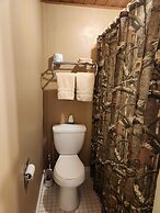 Eagle Nest Fly Shack and Lodge