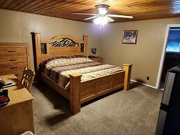 Eagle Nest Fly Shack and Lodge