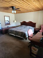 Eagle Nest Fly Shack and Lodge