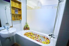 Relax Mandalay Hotel