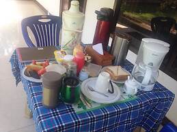 Acacia Tree Apartments