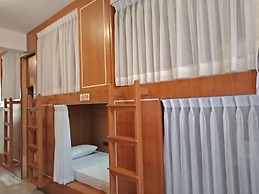 Bogor Cabin Inn - Hostel