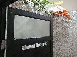 Bogor Cabin Inn - Hostel