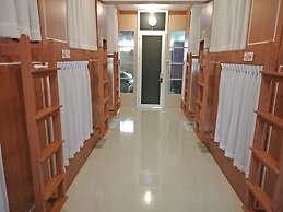 Bogor Cabin Inn - Hostel