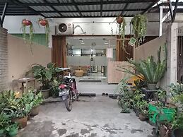 Bogor Cabin Inn - Hostel