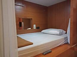 Bogor Cabin Inn - Hostel