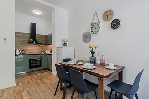 Zizkov APT Prague by Michal&Friends