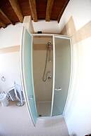 B&B Stradivari