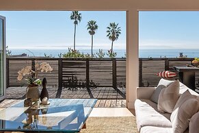 Beautifully Designed Palos Verdes Villa w/ Private Beach and Stunning