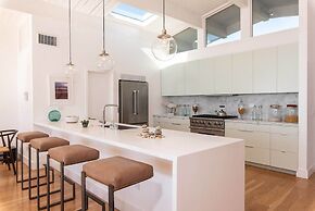 Beautifully Designed Palos Verdes Villa w/ Private Beach and Stunning