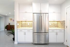 Bright Spacious Family House Near Universal Studios