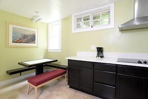 LUX Suites in the Heart of Santa Monica