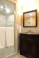 LUX Suites in the Heart of Santa Monica