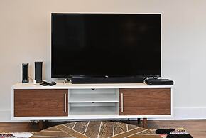 Newly Remodeled 3 BDR House Near Dodgers Stadium