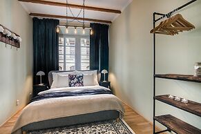 Old Town square APT by Michal&Friends