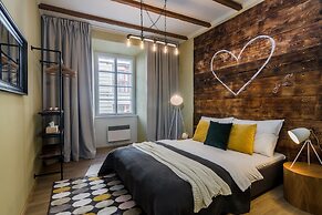 Old Town square APT by Michal&Friends