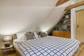 Old Town square APT by Michal&Friends