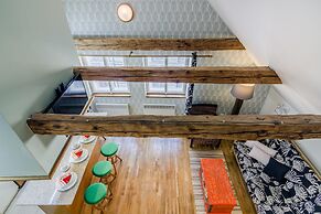 Old Town square APT by Michal&Friends