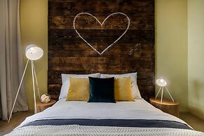 Old Town square APT by Michal&Friends