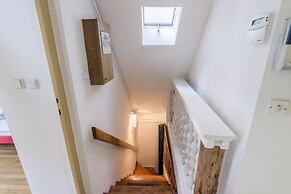 Old Town square APT by Michal&Friends