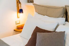 Ravino Secret Retreat