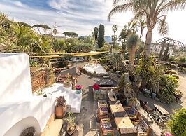 Ravino Secret Retreat