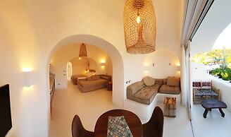 Ravino Secret Retreat