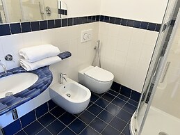 Ravino Secret Retreat