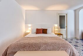 Ravino Secret Retreat