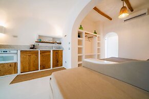 Ravino Secret Retreat