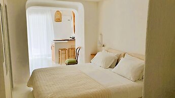 Ravino Secret Retreat