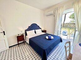 Ravino Secret Retreat