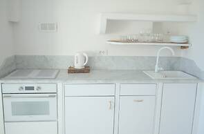 Ravino Secret Retreat