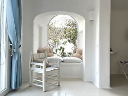 Ravino Secret Retreat